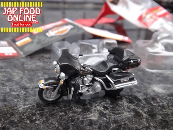 UCC Black Muto(non-sugar) Plutinum Aroma with Harley Davidson figure (Free gift) (10)